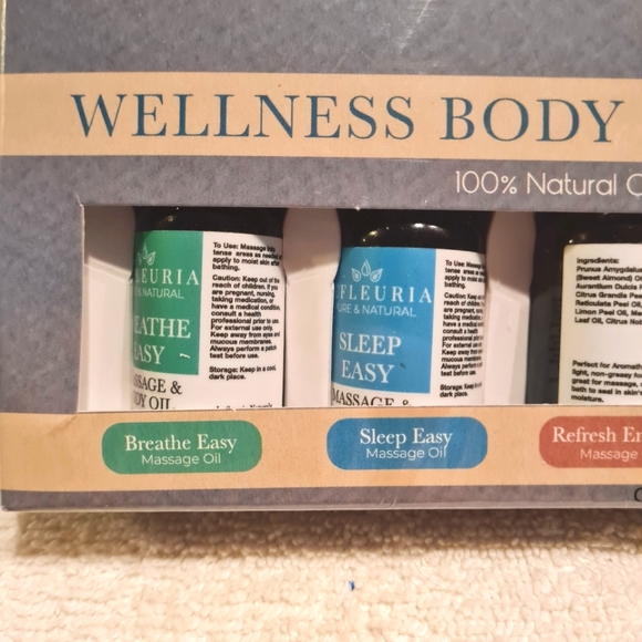 New- Lefleuria Wellness Body and Massage Oil Kit (Set of 6) - Picture 3 of 6